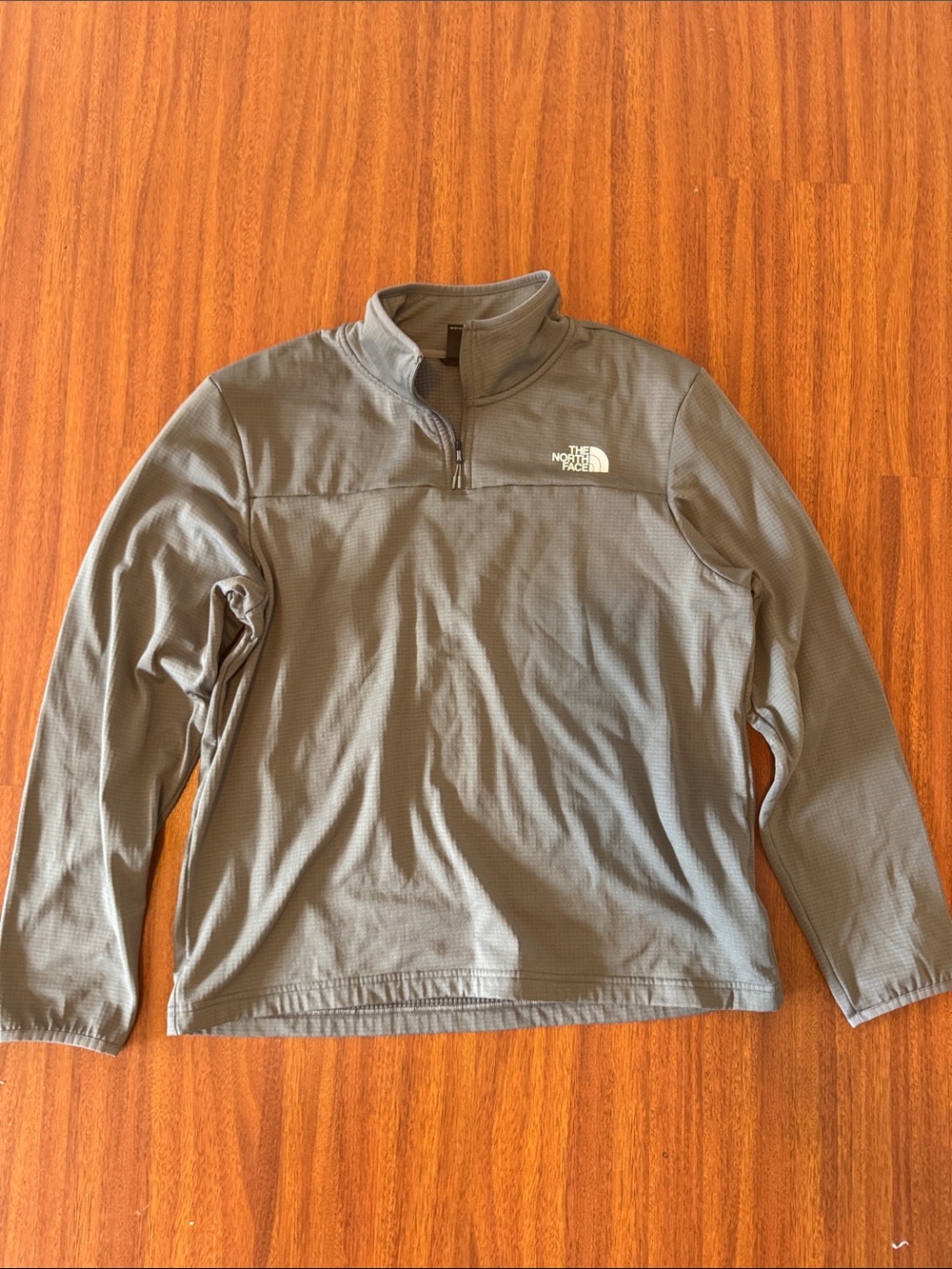 The North Face Men's Charcoal Half-Zip Lightweight Pullover